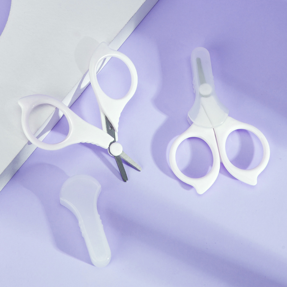 Baby Nail Scissors With Plastic Handle
