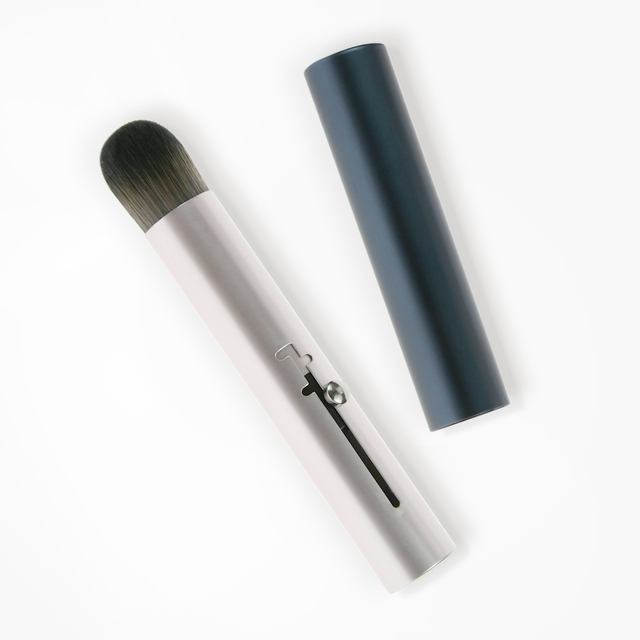 Retractable Portable Makeup Blush Brush