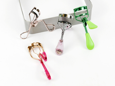 Eyelash Curler.jpg