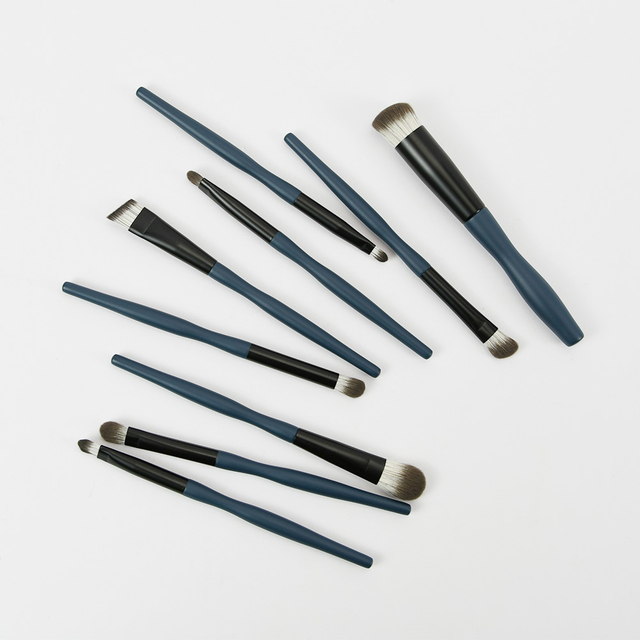 9Pcs Luxury Plastic Handle Makeup Brush Set