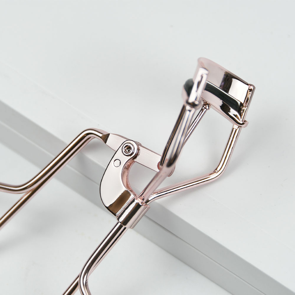 Multiple Colors Stainless Steel Eyelash Curler