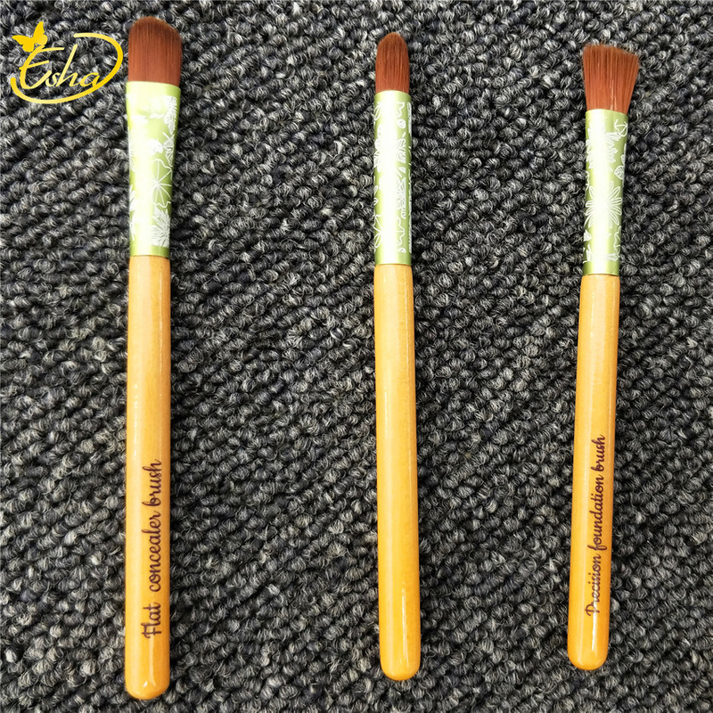 4 PCS Wooden Handle Makeup Brush Set