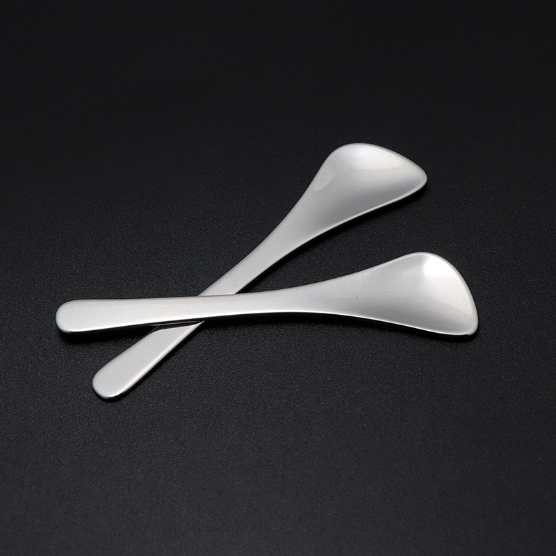 Flap Silver Salon Makeup Spoon