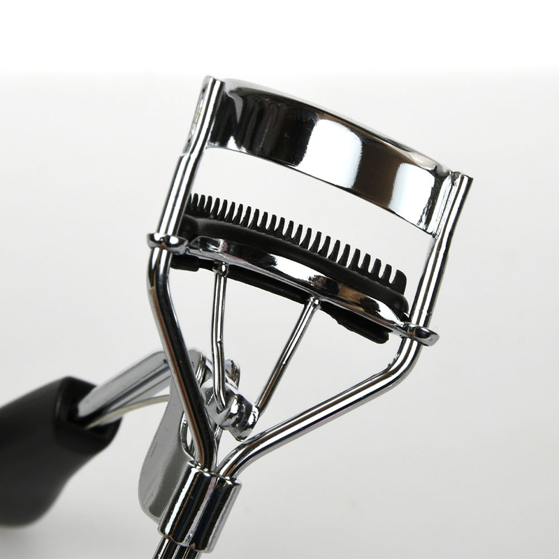 Pink Heart Handle Eyelash Curler With Built-in Comb