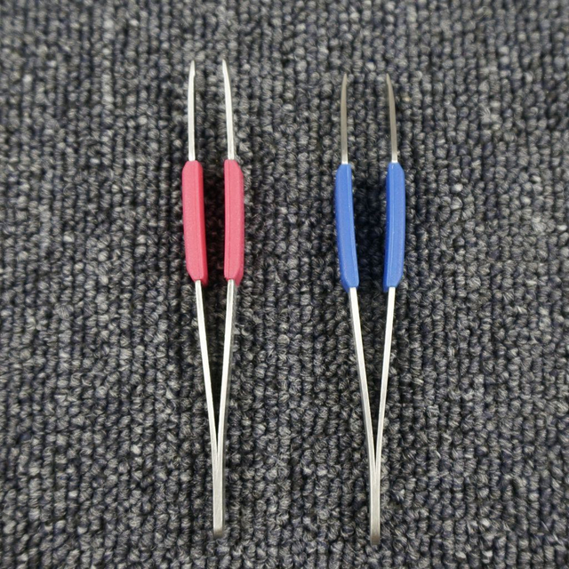 Silicone Handle No-slip Slant Tip Eyebrow Tweezer