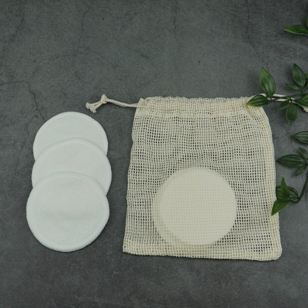 Precautions for facial cleanser.