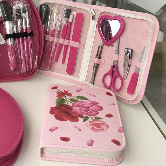 Beautiful Nail Care Tools Manicure Set for Customized