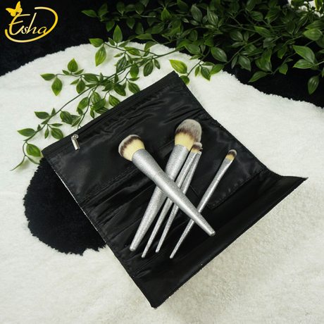 Silver-Shiny-Makeup-Brush-Set-PCS-Foundation-Lip-Brush (1).jpg