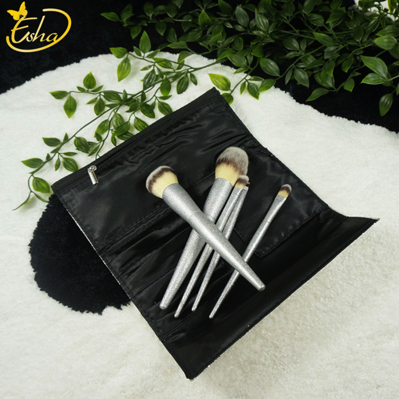 Foundation Brush Set With Cosmetic Bag