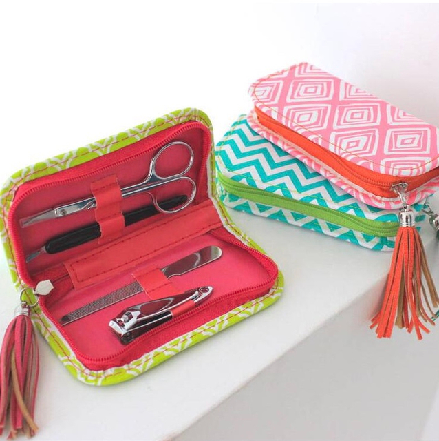 Red Round Manicure Set