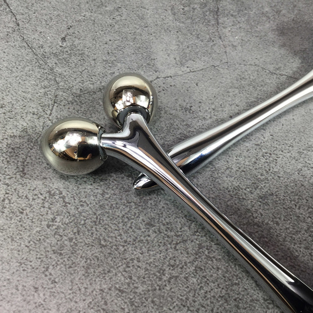 New Manual Mini Face Massager Roller