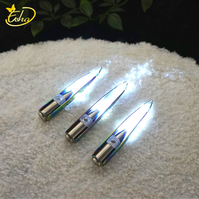 LED Illuminated Eyebrow Tweezers