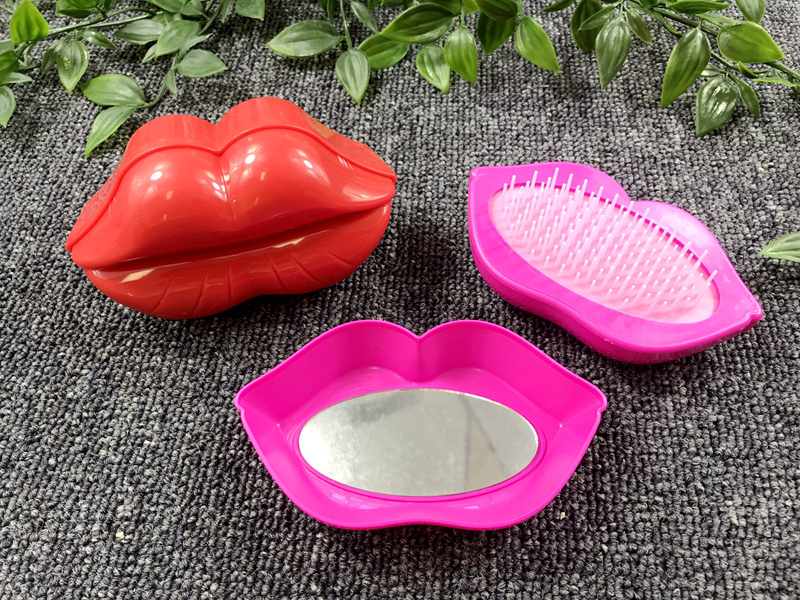 portable hair brush with mirror