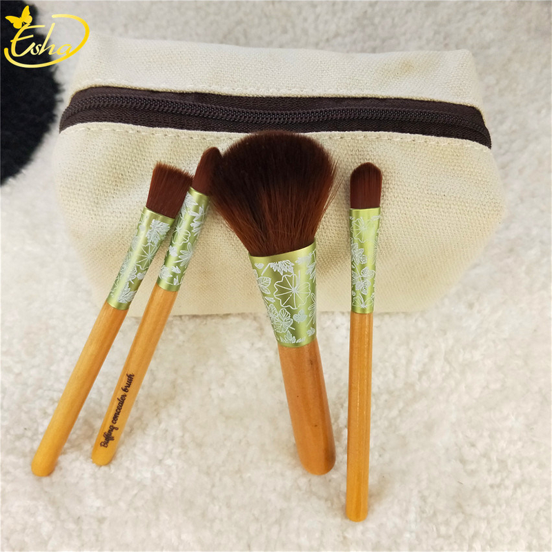 4 PCS Wooden Handle Makeup Brush Set