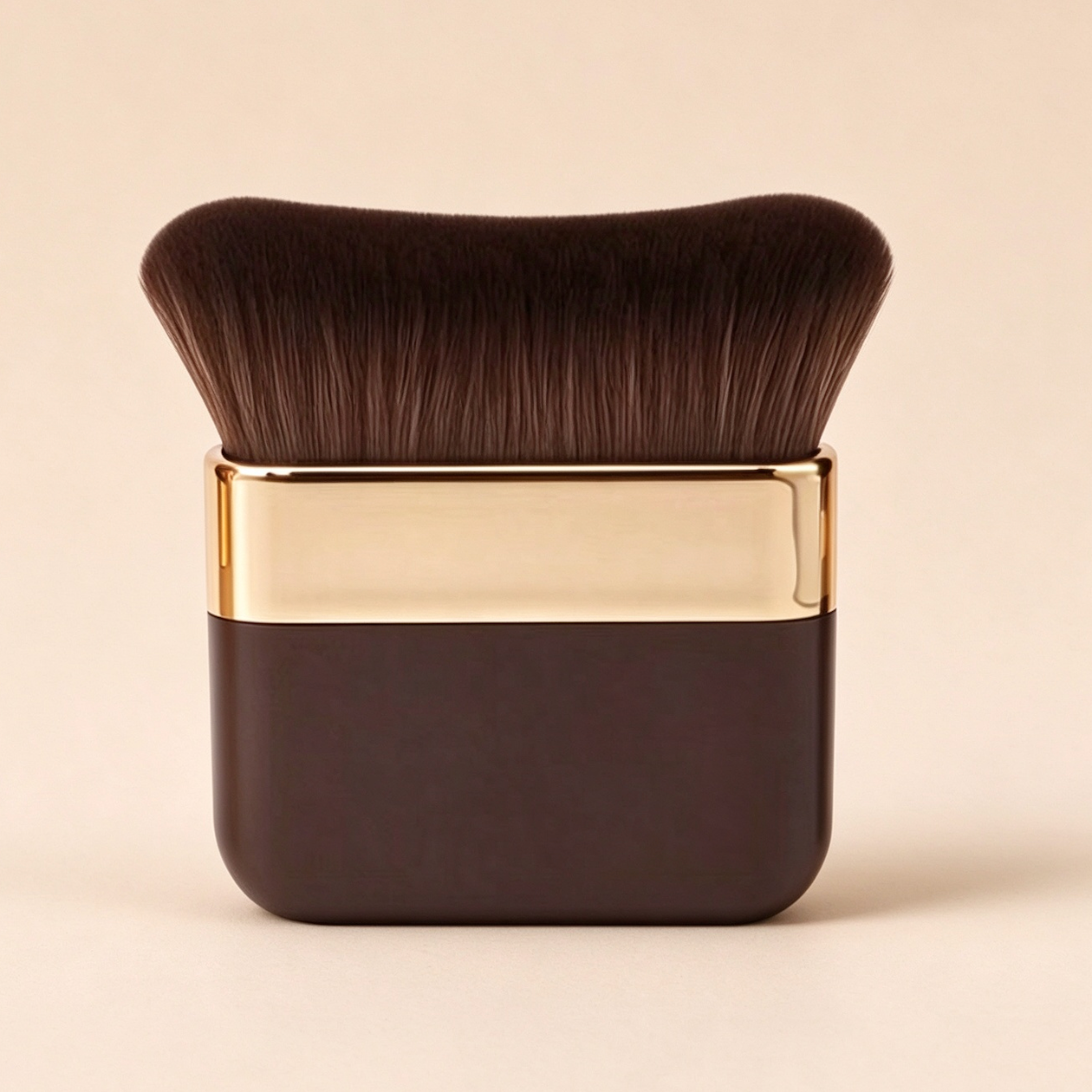 Private Label Curved Kabuki Body Foundation Brush For Self Tanning & Body Makeup